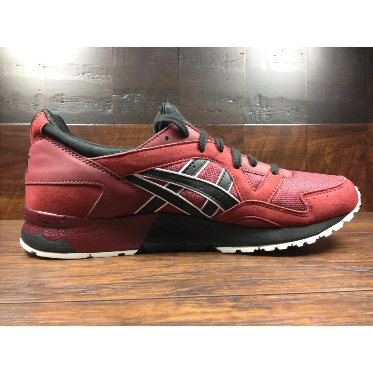 Asics shoes - ASICS GEL-Lyte V - HN6A4-2890 - Dark Grey / Black / White 1