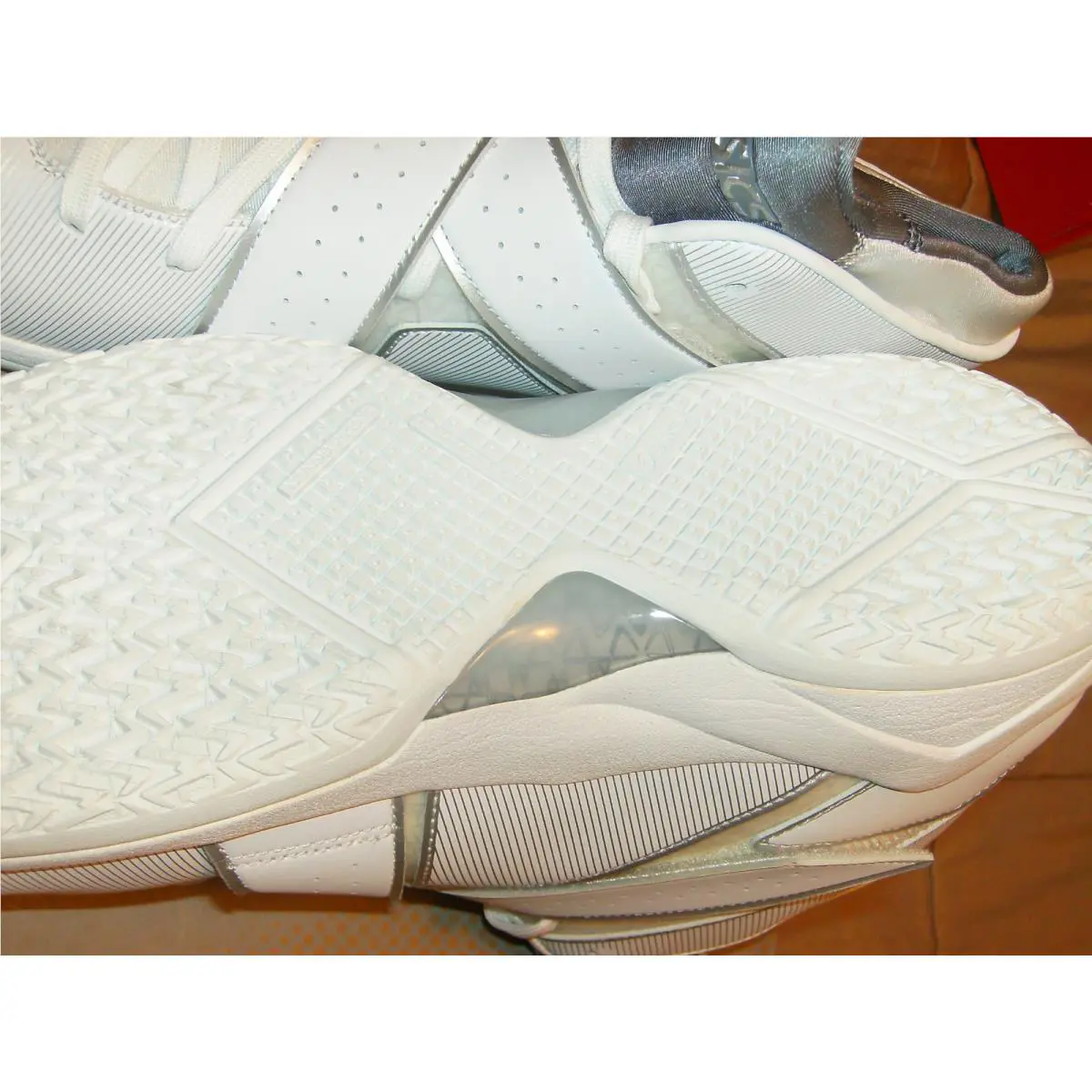 Asics shoes - TBFO2A - WHITE /SILVER 9