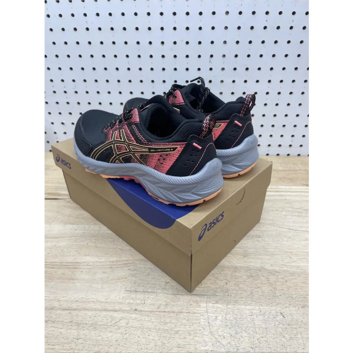 Asics shoes - ASICS GEL-Venture - 1012B313-004 - Black 26