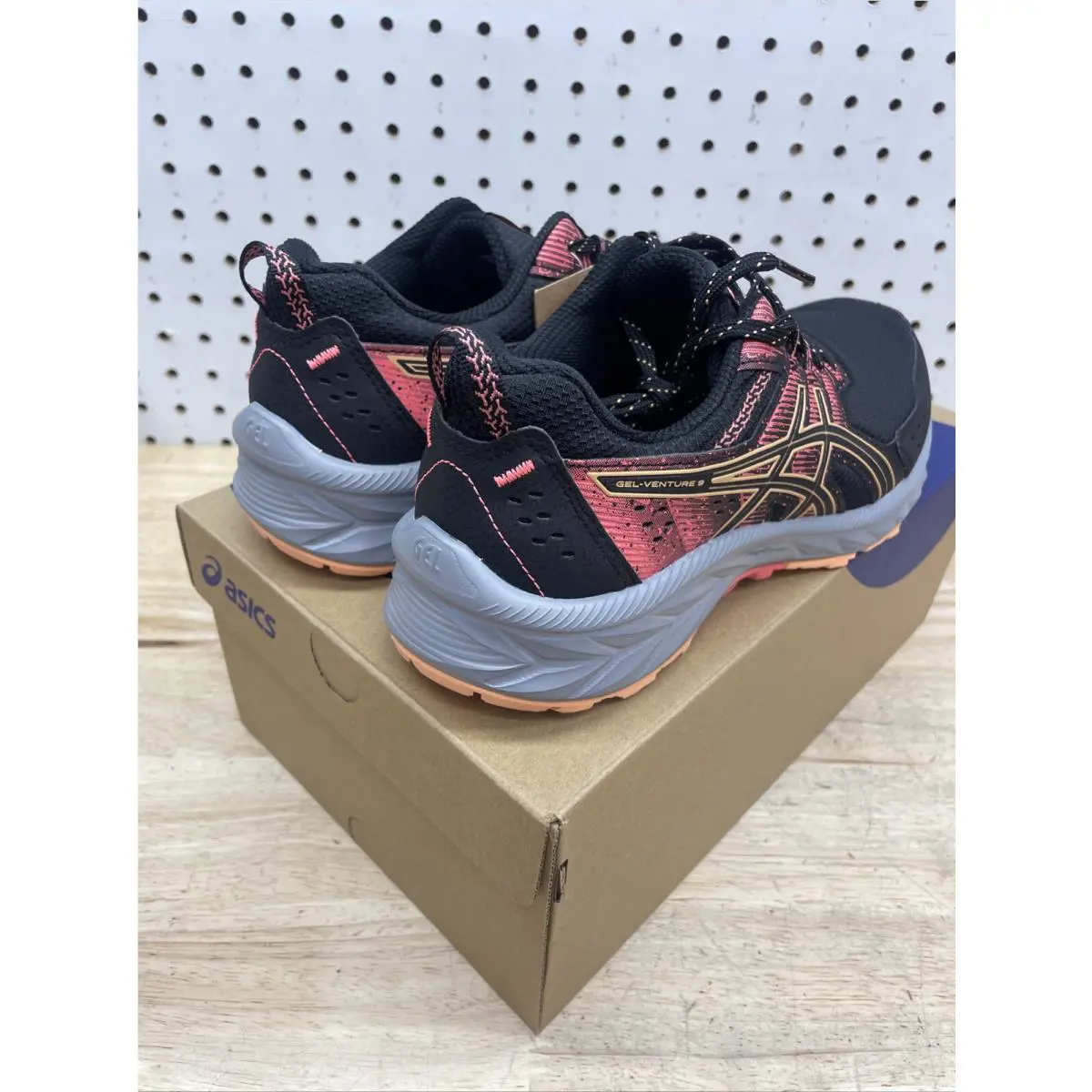 Asics shoes - ASICS GEL-Venture - 1012B313-004 - Black 29