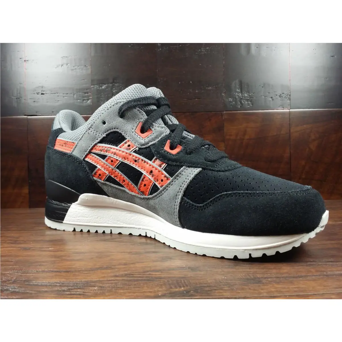 Asics shoes - ASICS GEL-Lyte III - III - H6B2L-9024 - Black / Classic Red 1
