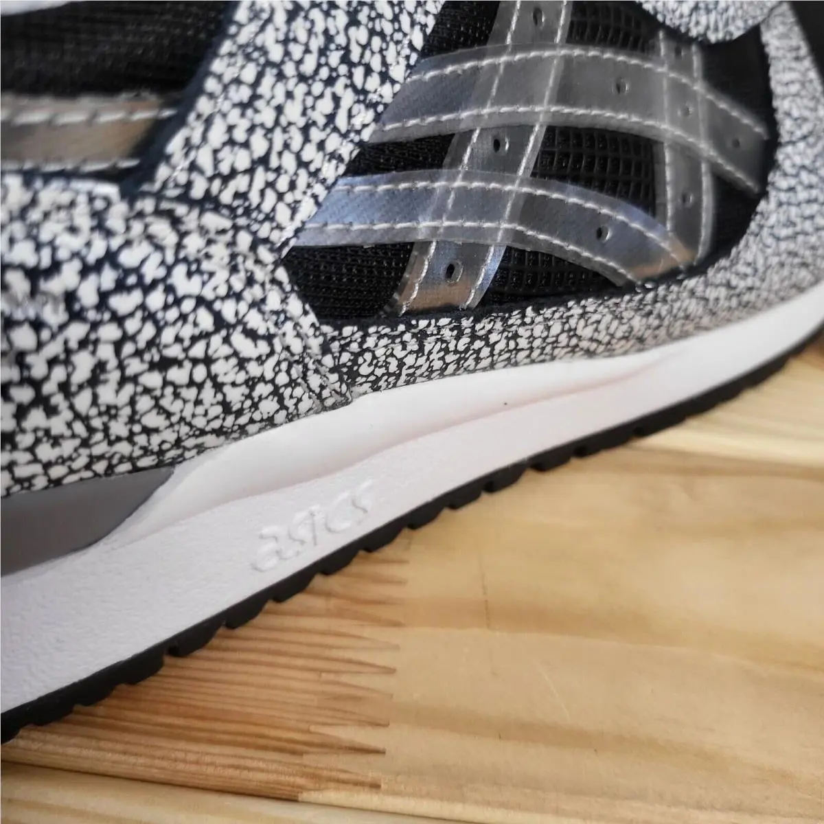 Asics shoes - ASICS GEL-Lyte - 1201A742-001 - Black 1