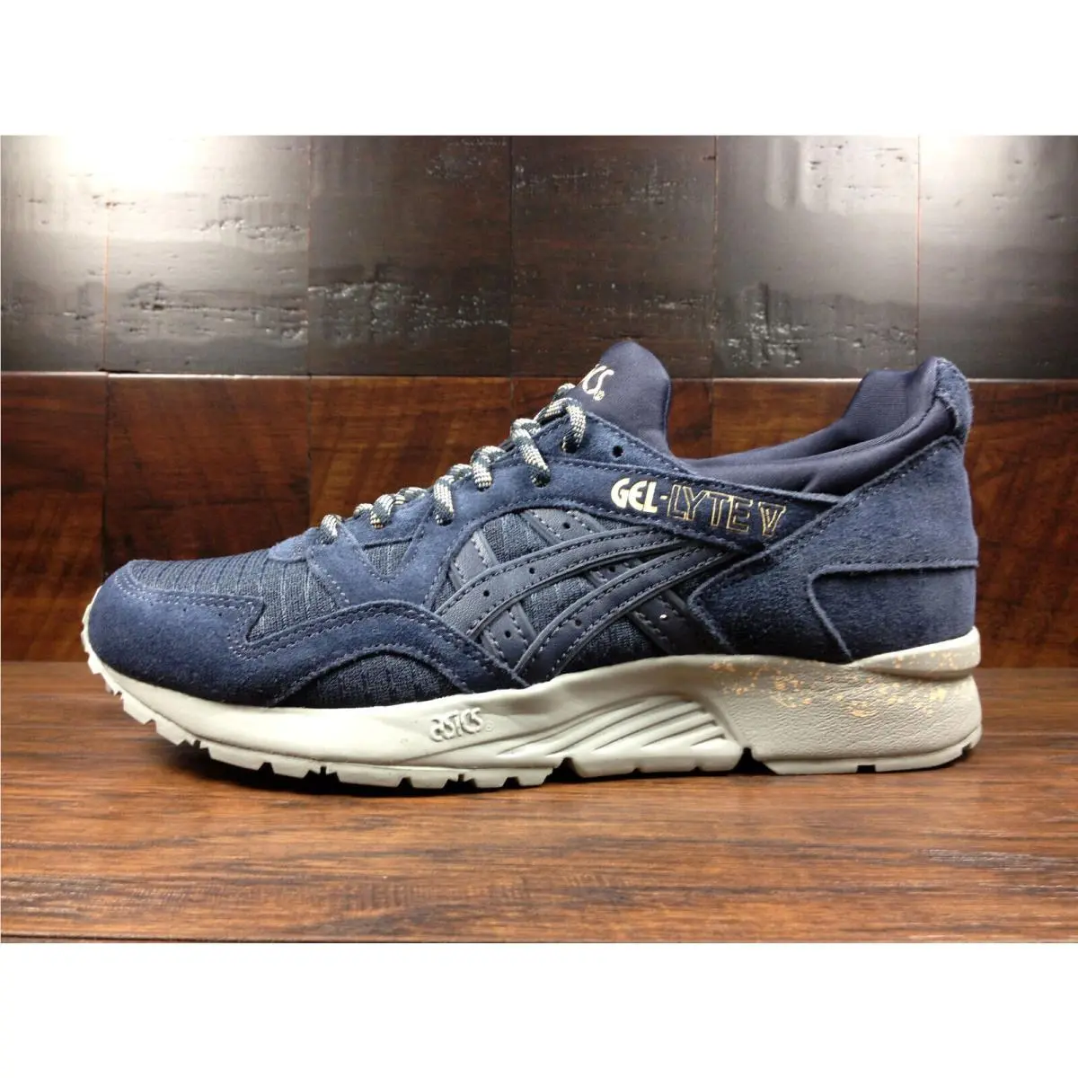 Asics shoes - ASICS GEL-Lyte V - H7P0L-5858 - India Ink / Salmon 4
