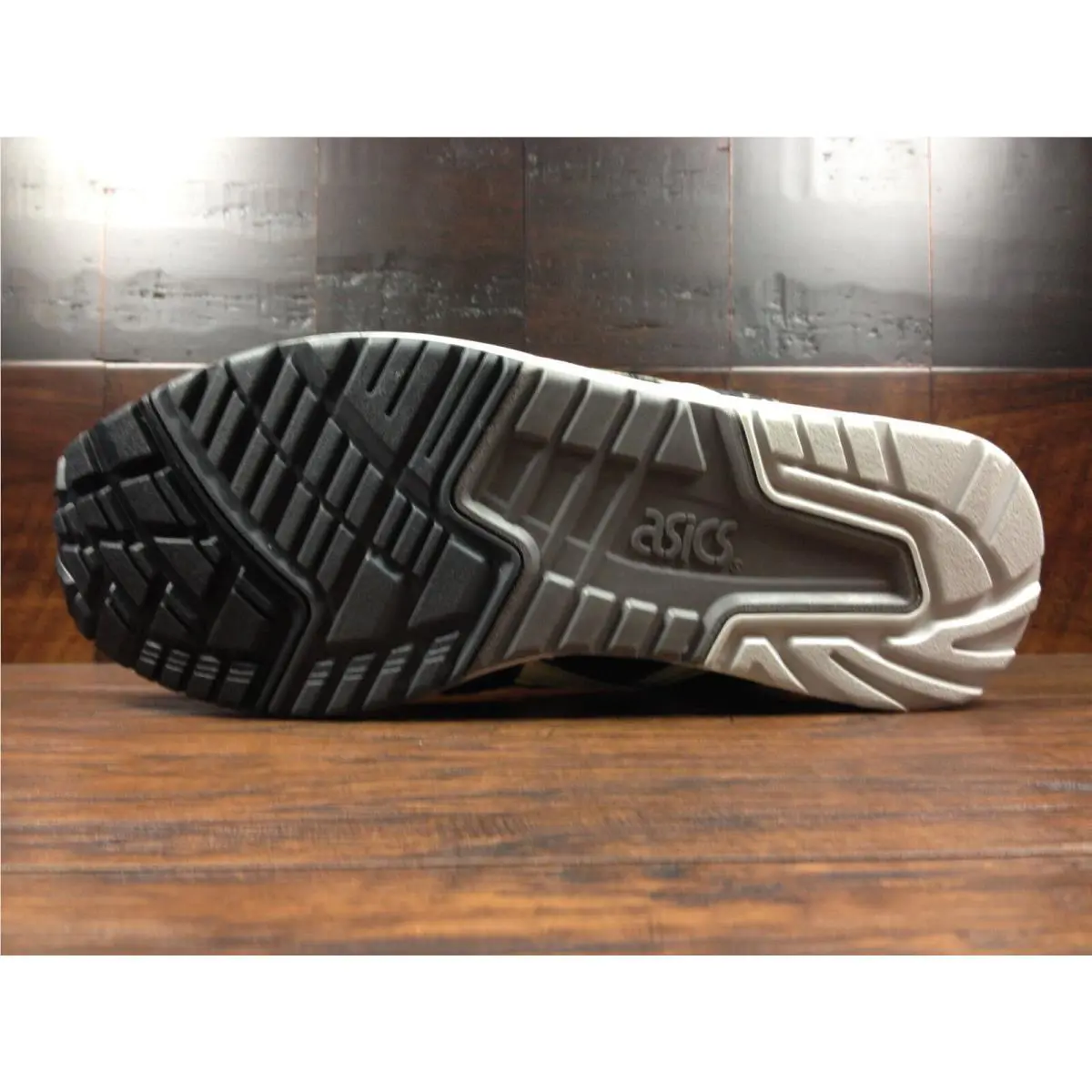 Asics shoes - ASICS Gel-Saga - H4A0N-9007 - Black / Blue / White / Glow 10
