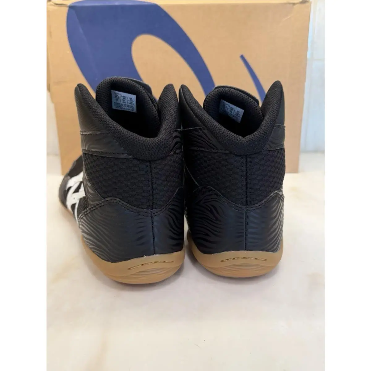Asics shoes - 1081A051001 - 1081A051001 - Black/White (UPC: 196074935734) 5