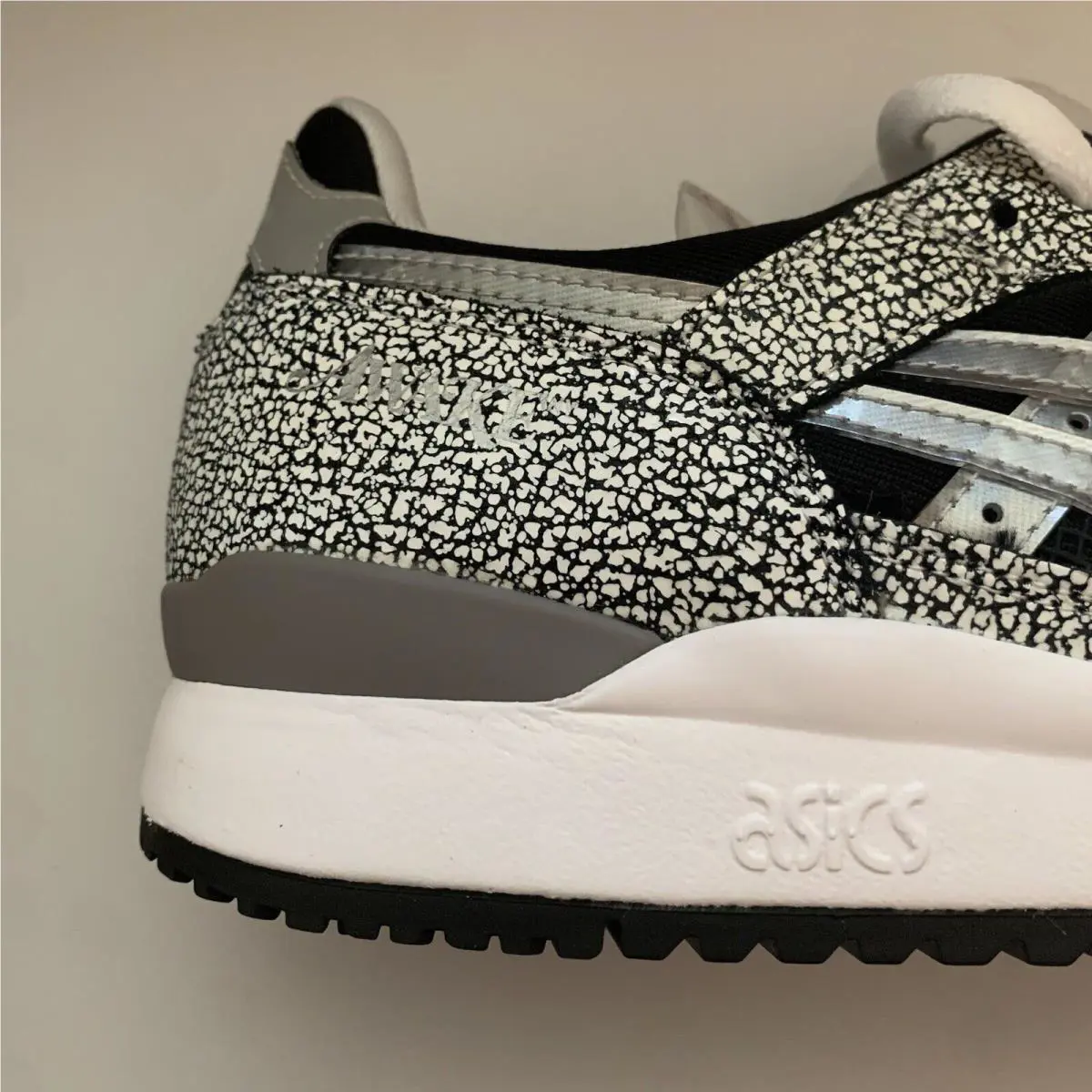 Asics shoes - ASICS GEL-Lyte 3 - 1201A742-001 - Black (UPC: 0196074184644) 9