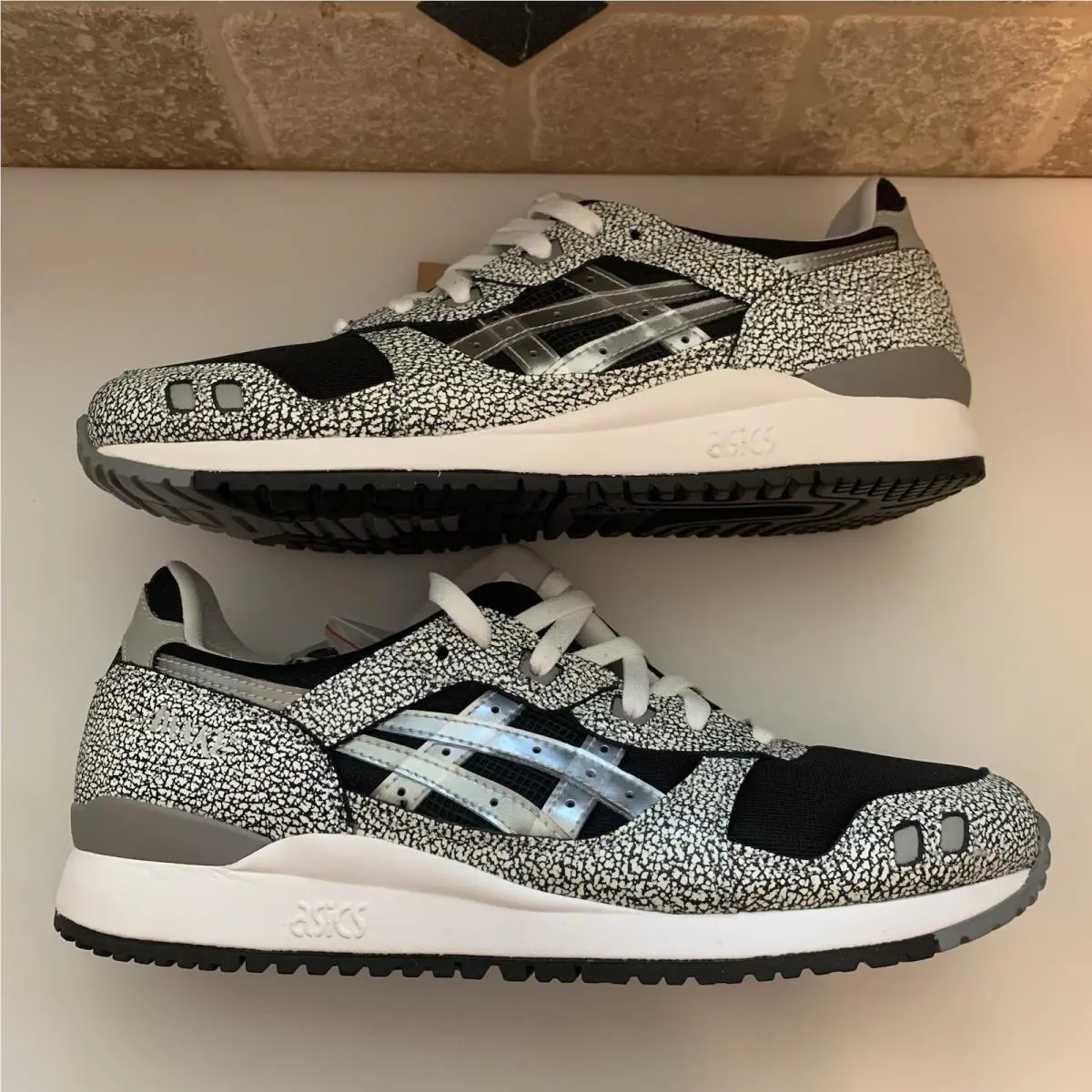 Asics shoes - ASICS GEL-Lyte 3 - 1201A742-001 - Black (UPC: 0196074184644) 4