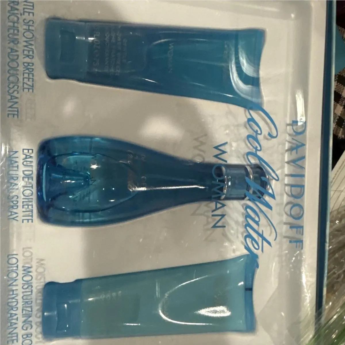 Cool Water Cologne by Davidoff Woman Showerbreeze Edt Body Lotion