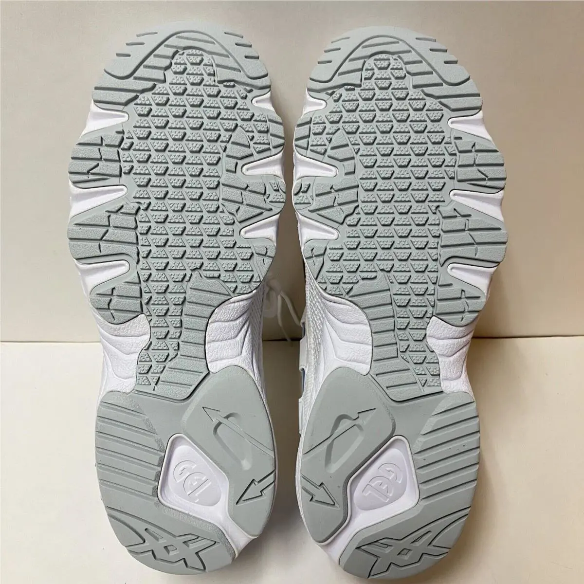 Asics shoes - ASICS GEL-Mai - H813N-0101 - White (UPC: 191497513491) 7