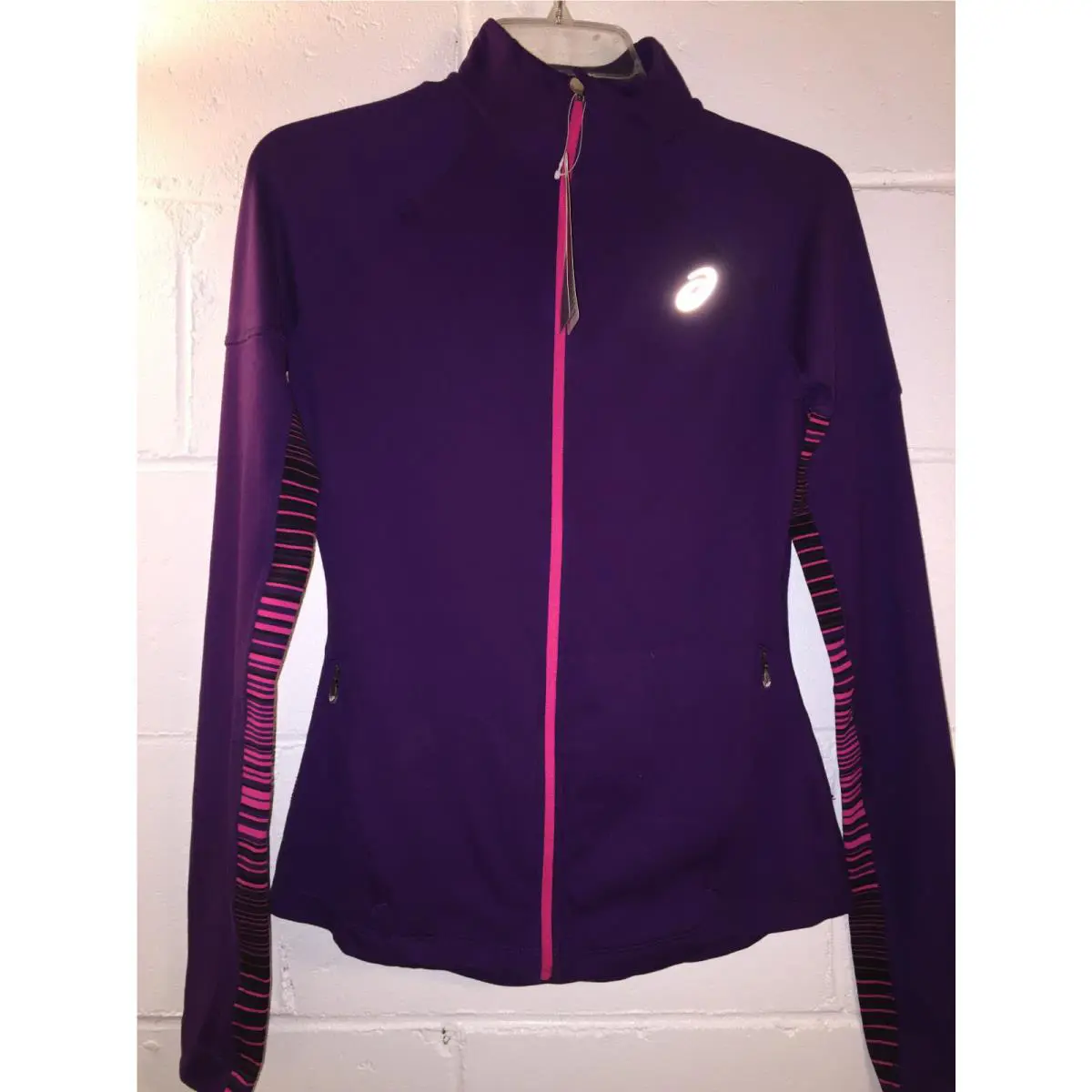 Asics clothing - BERRY (UPC: 887749387162) 2