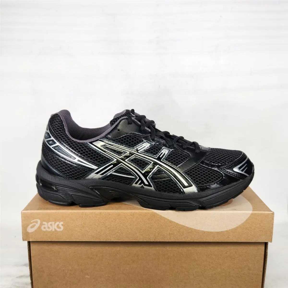 10 Men / 11.5 Wom - Asics Gel-1130 - Black / Pure Silver