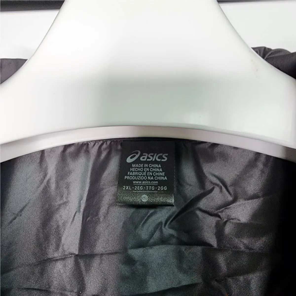 Asics clothing - Black 3