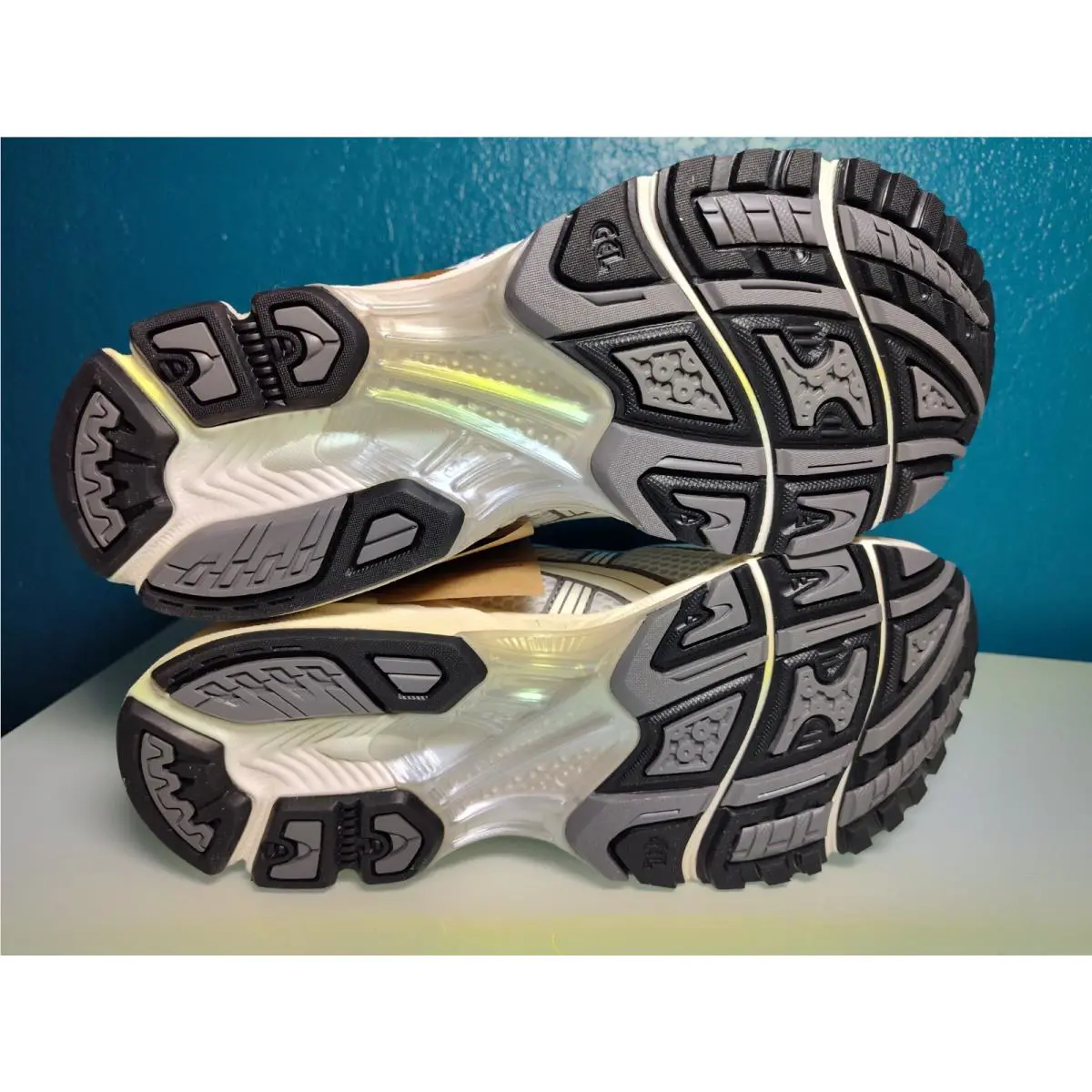 Asics shoes - ASICS GEL-Kayano 14 - 1203A537-104 - White Cream Gold 7