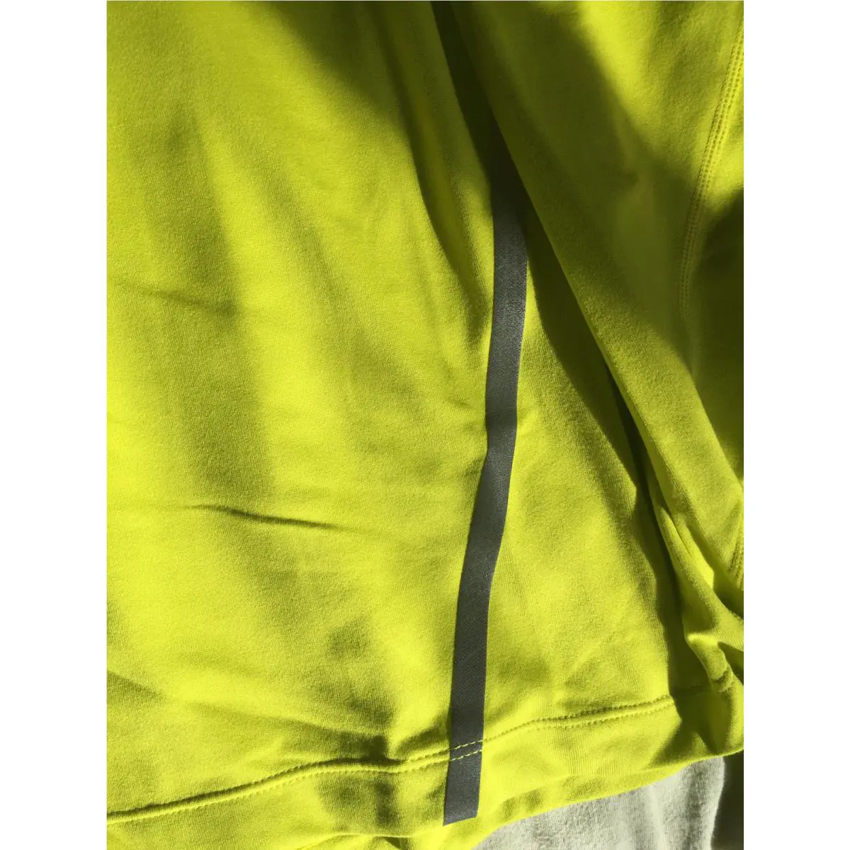 Asics clothing - Electric Lime (UPC: 887749386301) 4