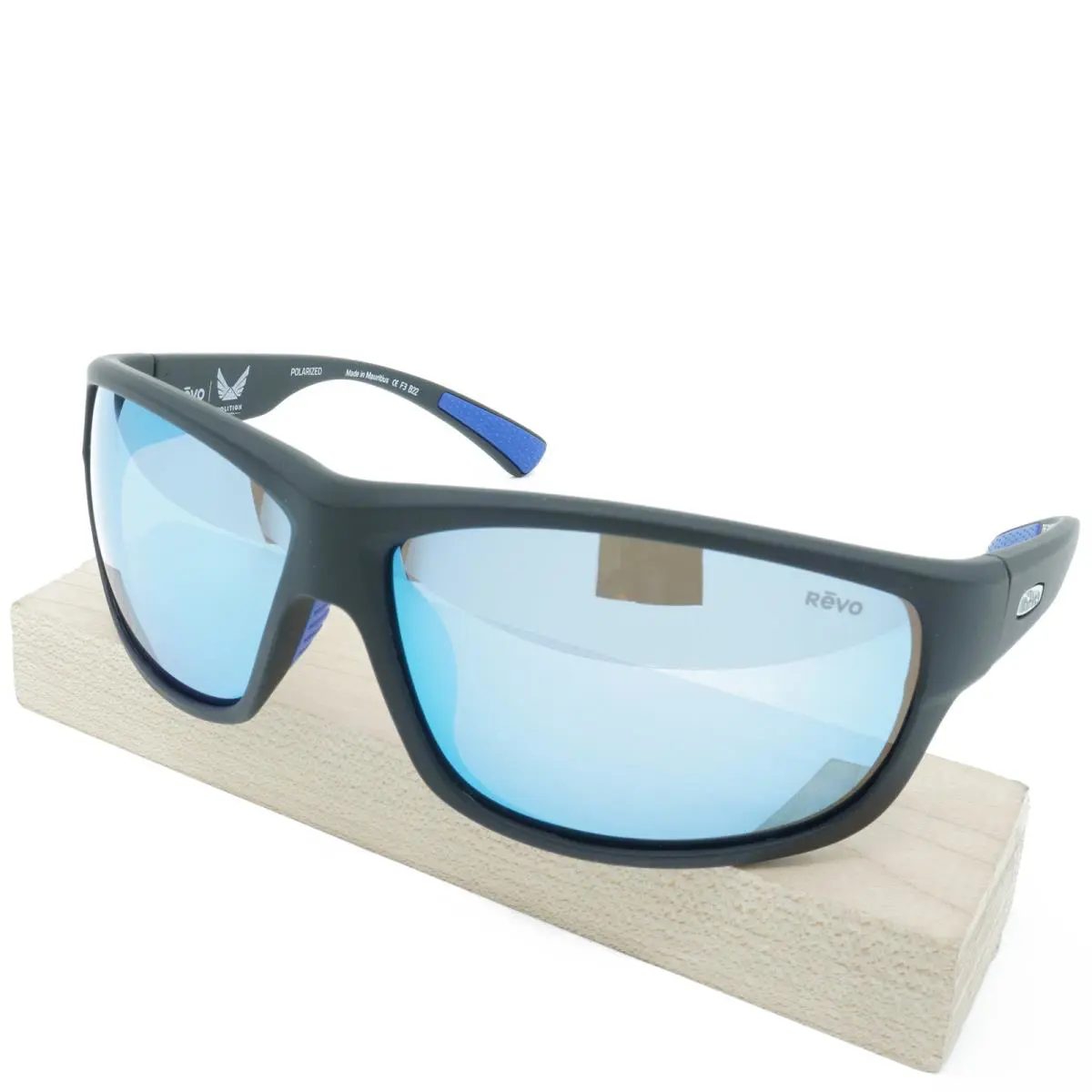 RE109201BL Mens Revo Caper Polarized Sunglasses