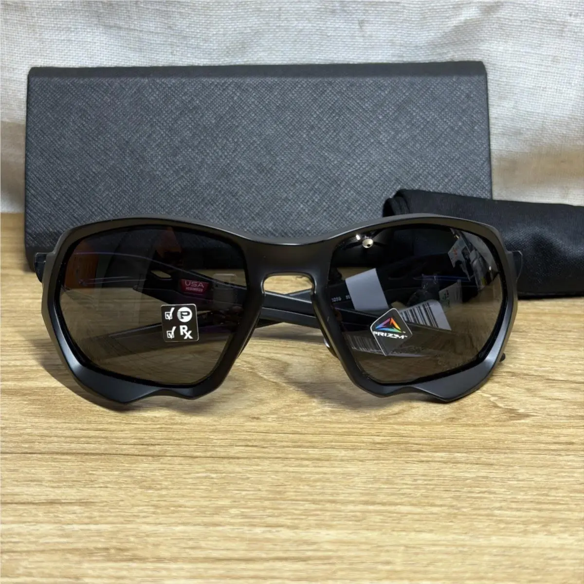 Blk Mat OO9019 59/18 Men`s Sunglasses Gry Pol Generic Case by Oakley