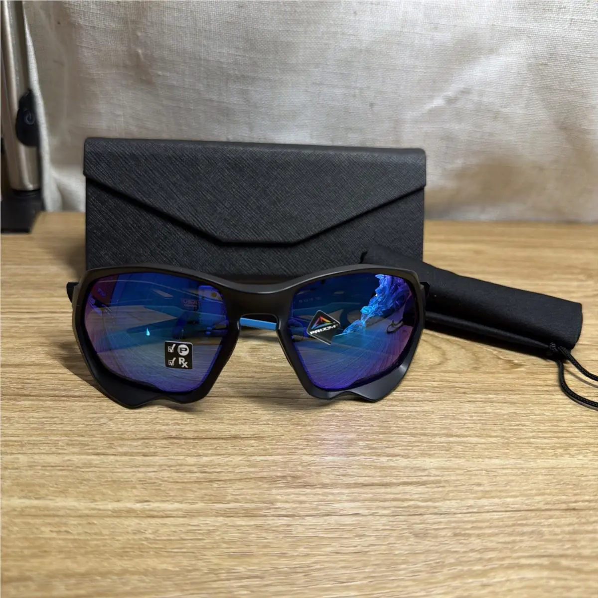 Oakley OO9019 59/18 Men`s Sunglasses Generic Case - Frame: Black, Lens: Blue