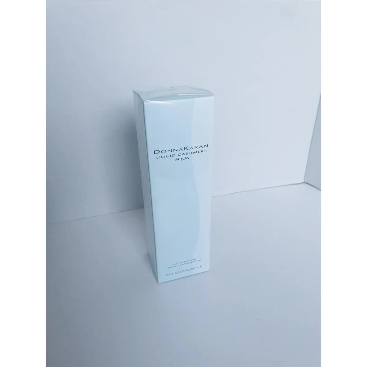 Donna Karan Liquid Cashmere Aqua 3.4oz/100ml Eau De Parfum Spray