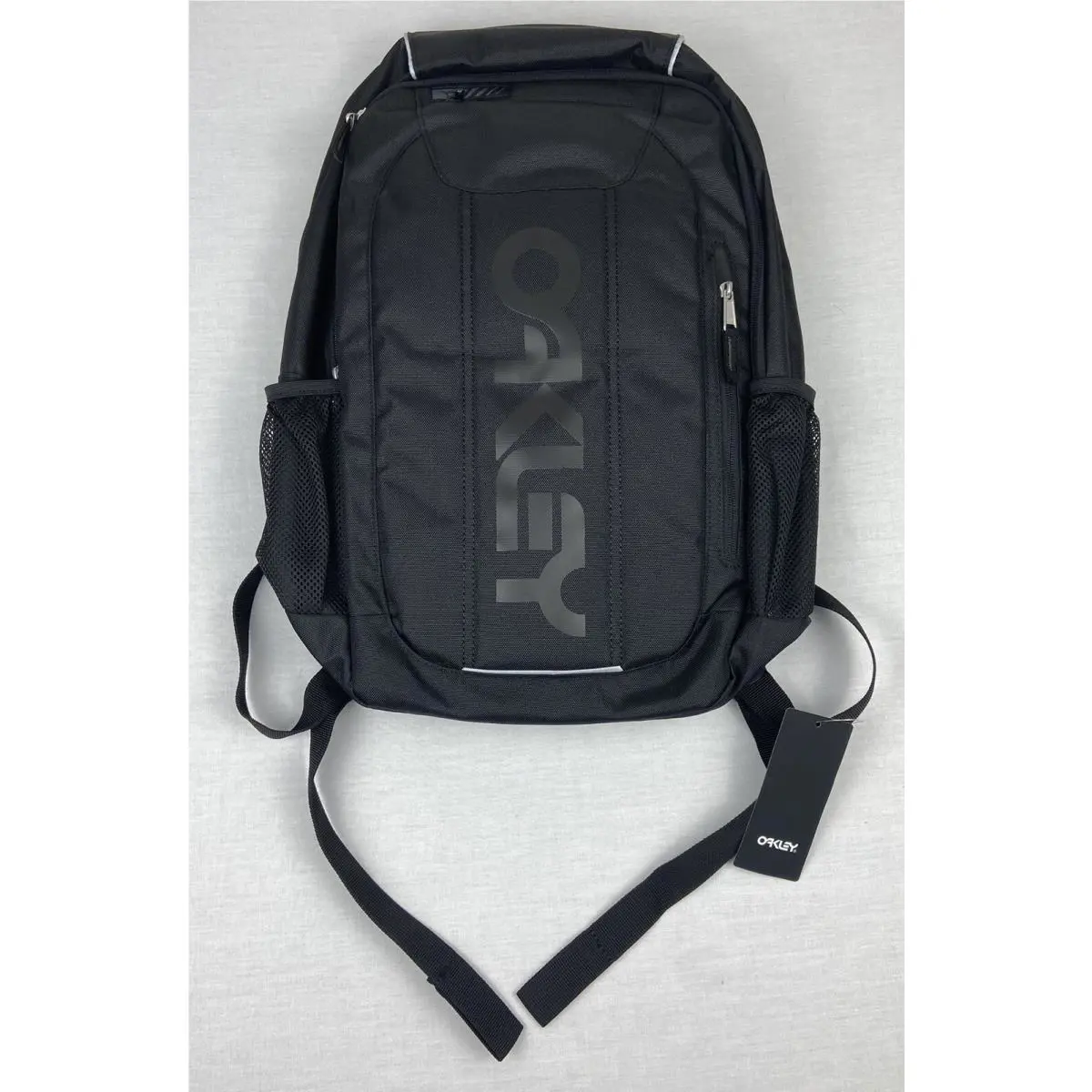 Oakley Enduro 3.0 20L Backpack Blackout 921416 Black Bag