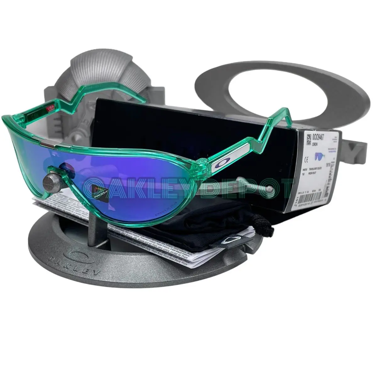 Oakley Cmdn 009467 Translucent Celeste/prizm Violet Sunglasses 186 - Frame: TRANSLUCENT CELESTE, Lens: VIOLET