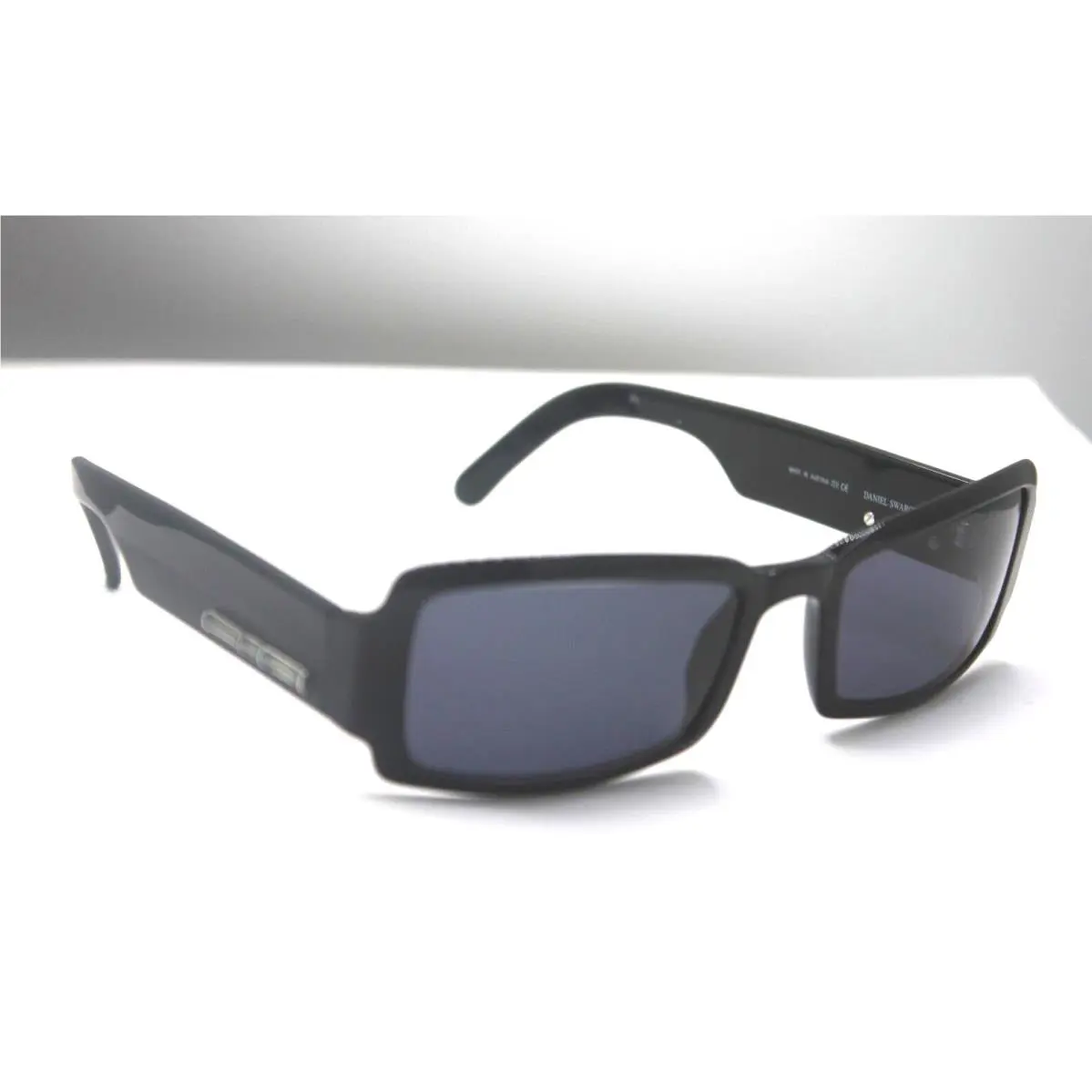 Black Daniel Swarovski Rectangular Sunglass S595-006050