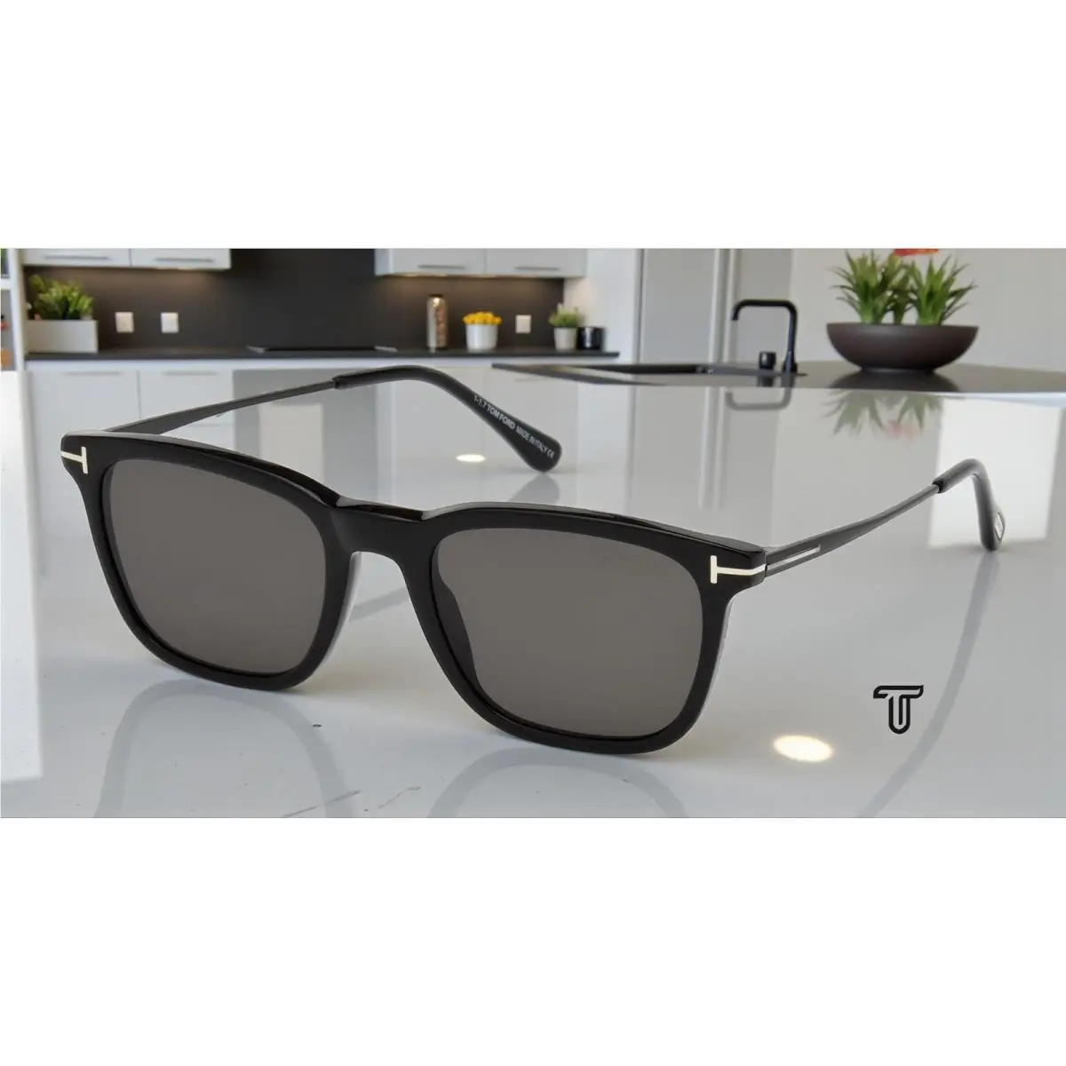 Arnaud-02 FT0625 01D Shiny Black Smoke Polarized 53 mm Men`s Sunglasses by Tom Ford