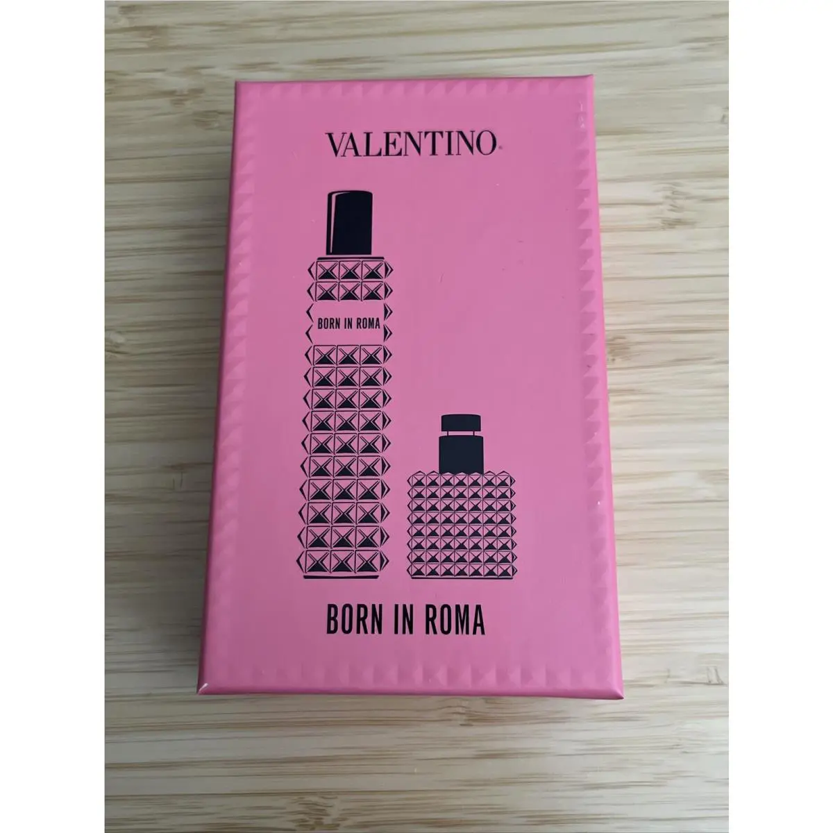 Valentino Born IN Romo 0.5 Oz. 0.2 Oz. Eau DE Parfum Vporisateur/spray
