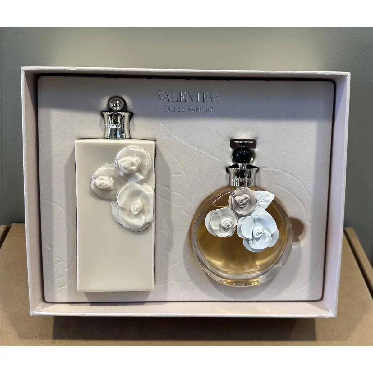 Valentina  2 Pcs Gift Set Women 80ML Edp Spray 200 ML Body Lotion by Valentino