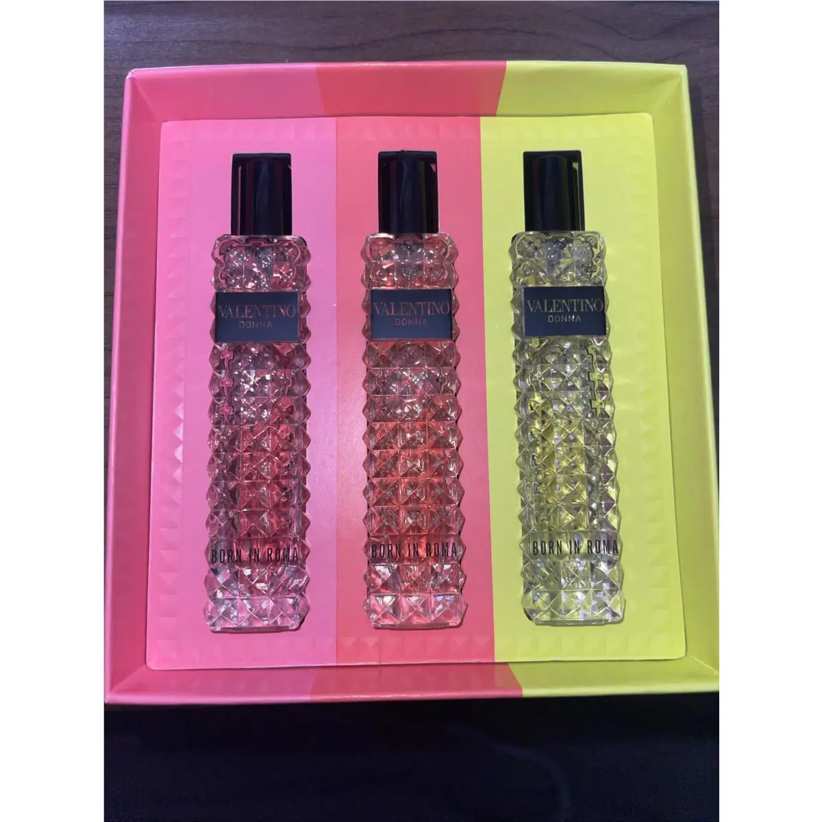 Valentino Donna Born in Roma 3 Piece Discovery Travel Perfume Fragrance Gift Set