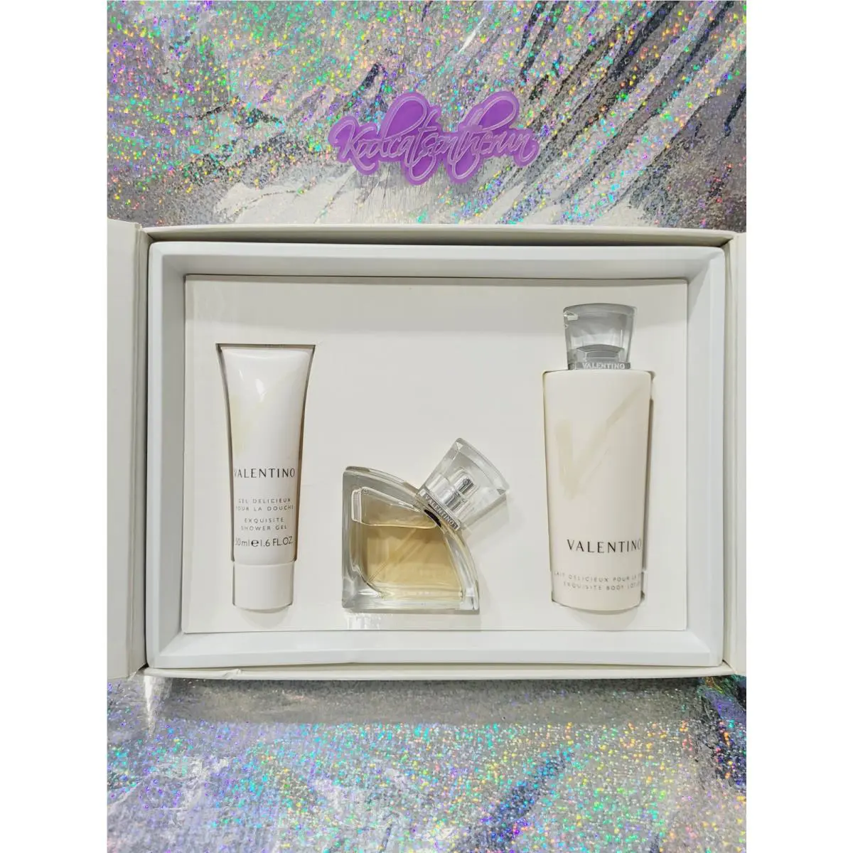 Valentino V 1.6 Oz/ 50 ml Eau De Parfum Edp + Shower Gel 6.7 oz Lotion Gift Set