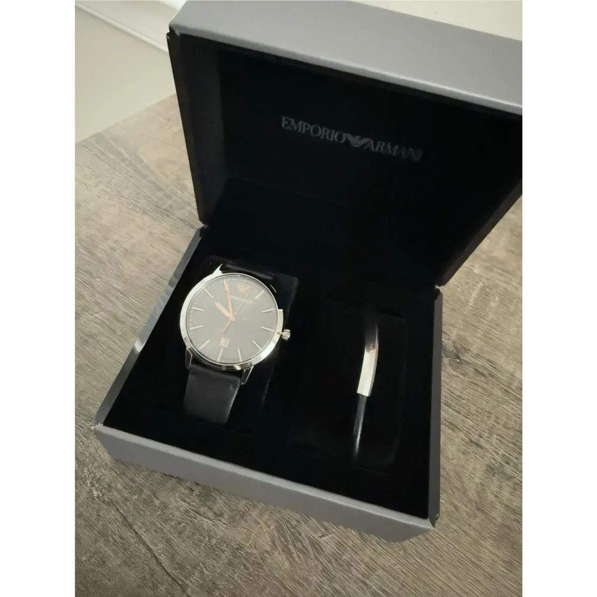 Emporio Armani AR80026 43mm Men`s Black Leather Quartz Watch Gift Set For Him
