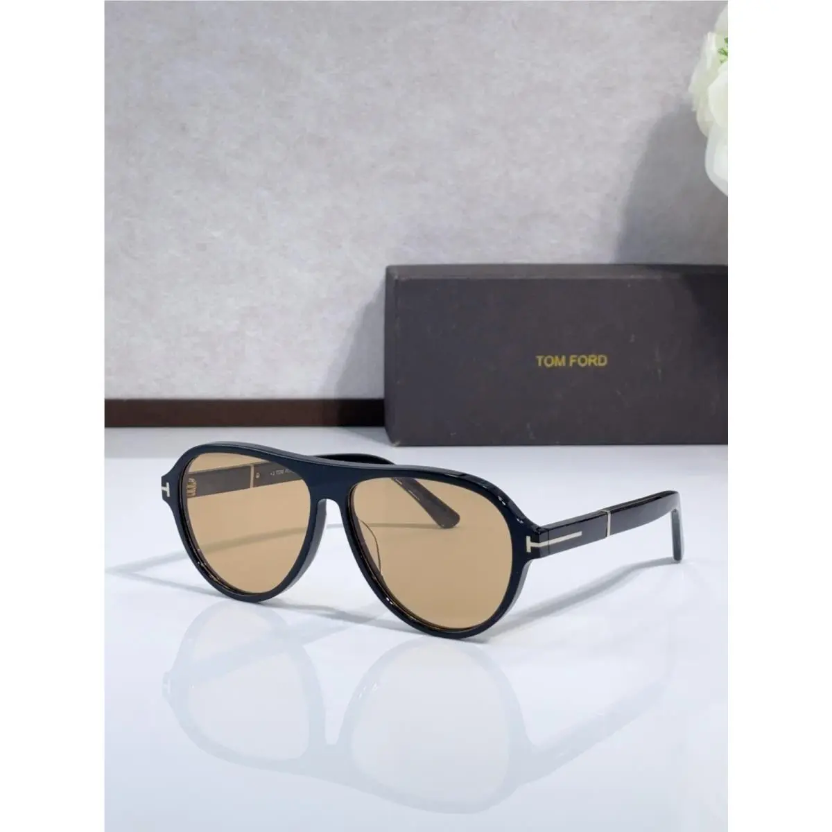 Tom Ford Quincy Sunglasses TF1080 Black/brown 59-13-145mm with Case