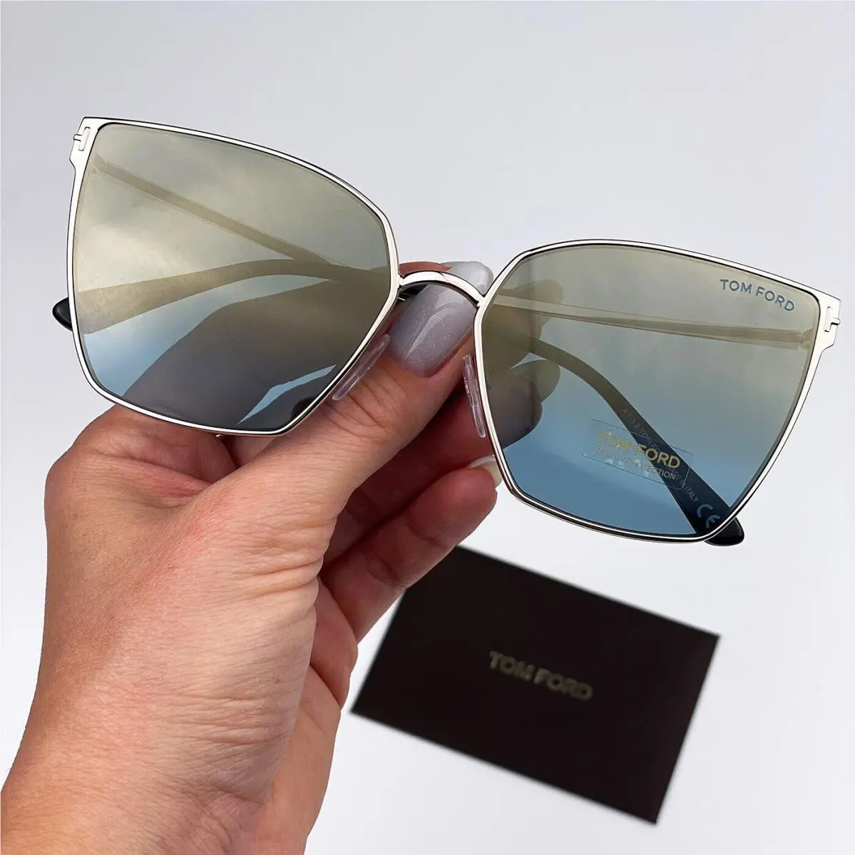 Tom Ford FT 0653/S 28V Helena Gold/blue Sunglasses