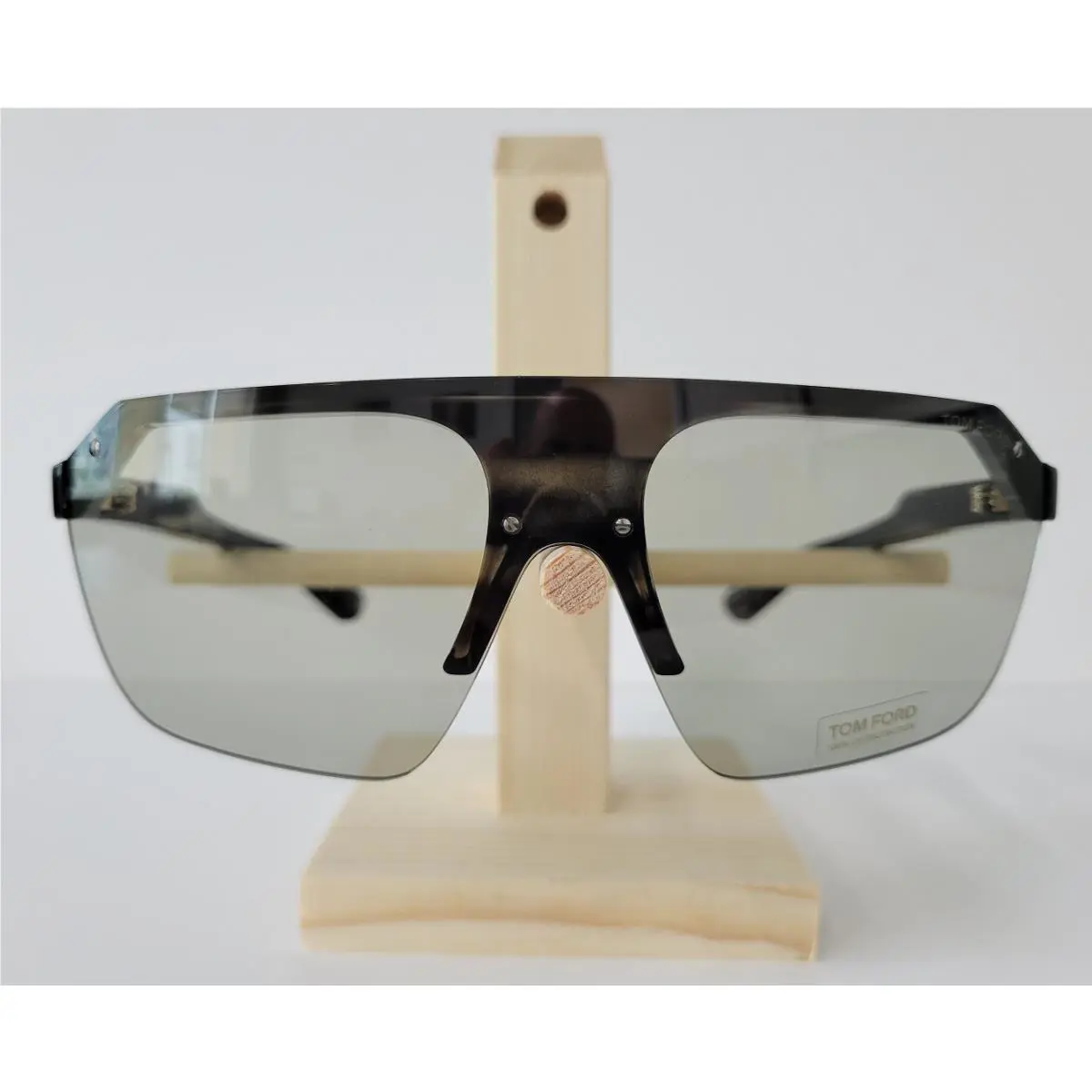 Tom Ford TF-797 Razor Sunglasses Grey Black 56A