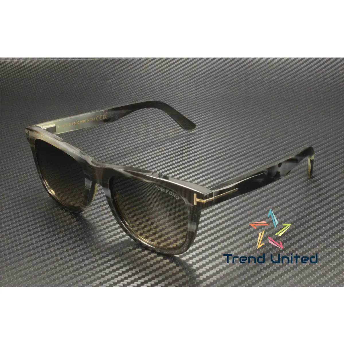 Tom Ford FT1046 P 64B Horn Coloured Horn Gradient Smoke 53 mm Men`s Sunglasses