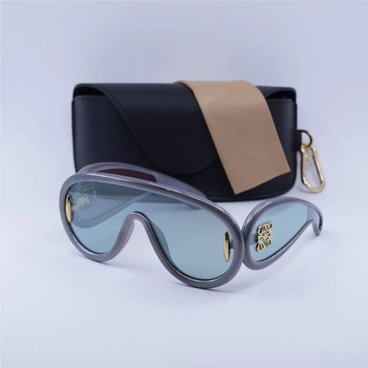 LW40108I O5X Metallic Grey/green 140-00-145 Sunglasses by Loewe