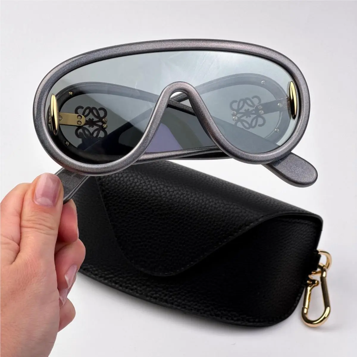 Loewe Women Sunglasses Grey Blue Mirror Shield LW40108I X Paula`s Ibiza 05X