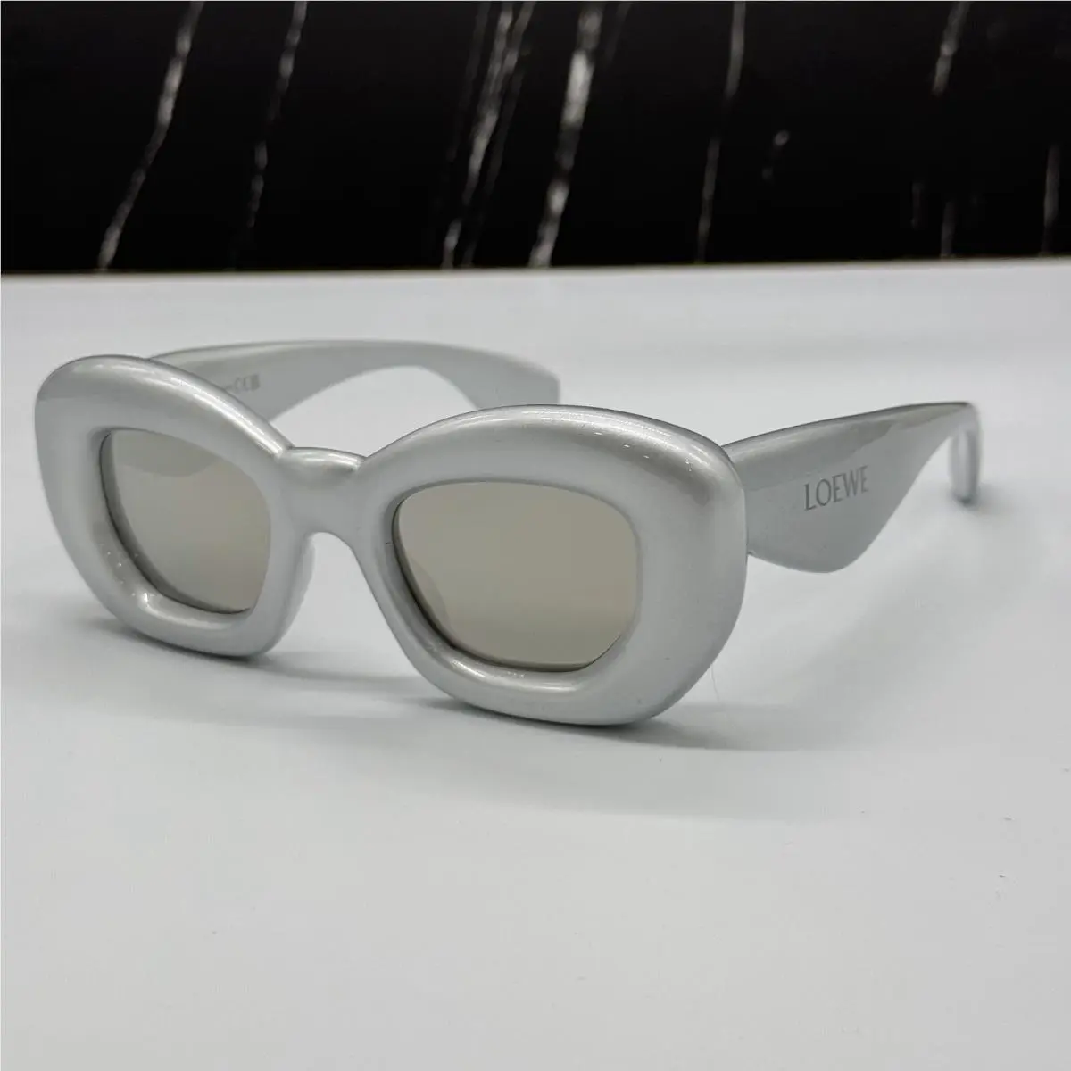 LW40117I 20C Loewe Silver Unisex Loewe Sunglasses