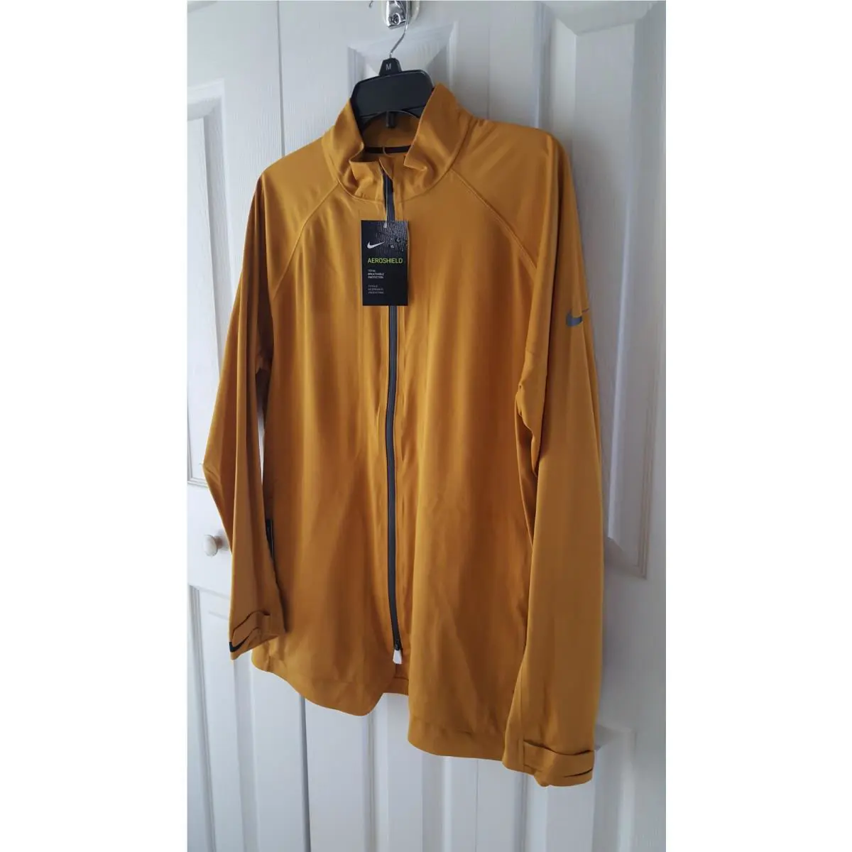 Nike clothing - Gold 5