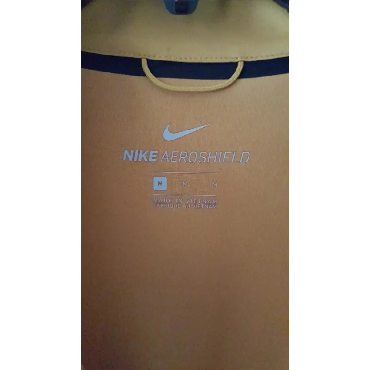 Nike clothing - Gold 21