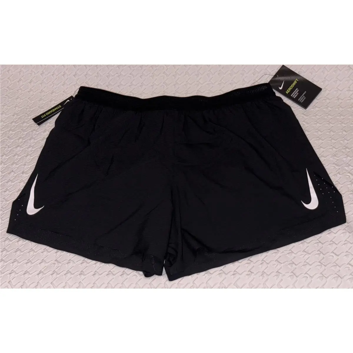 Nike clothing - Nike Aeroswift 4