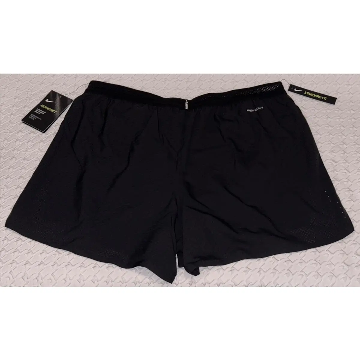 Nike clothing - Nike Aeroswift 4