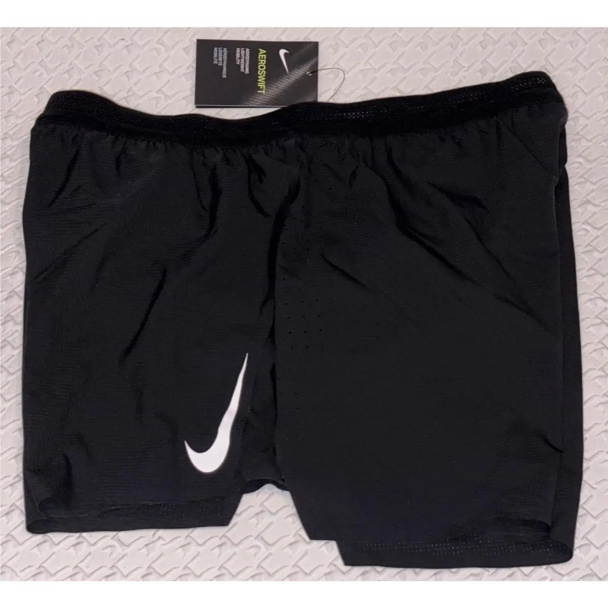 Nike clothing - Nike Aeroswift 4