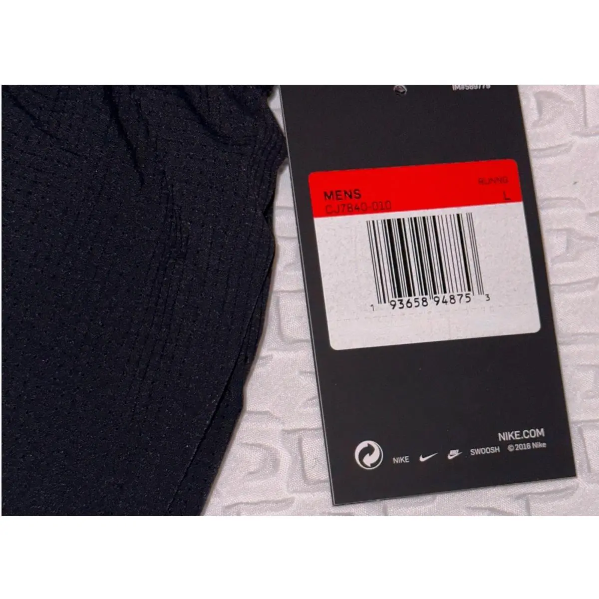 Nike clothing - Nike Aeroswift 4