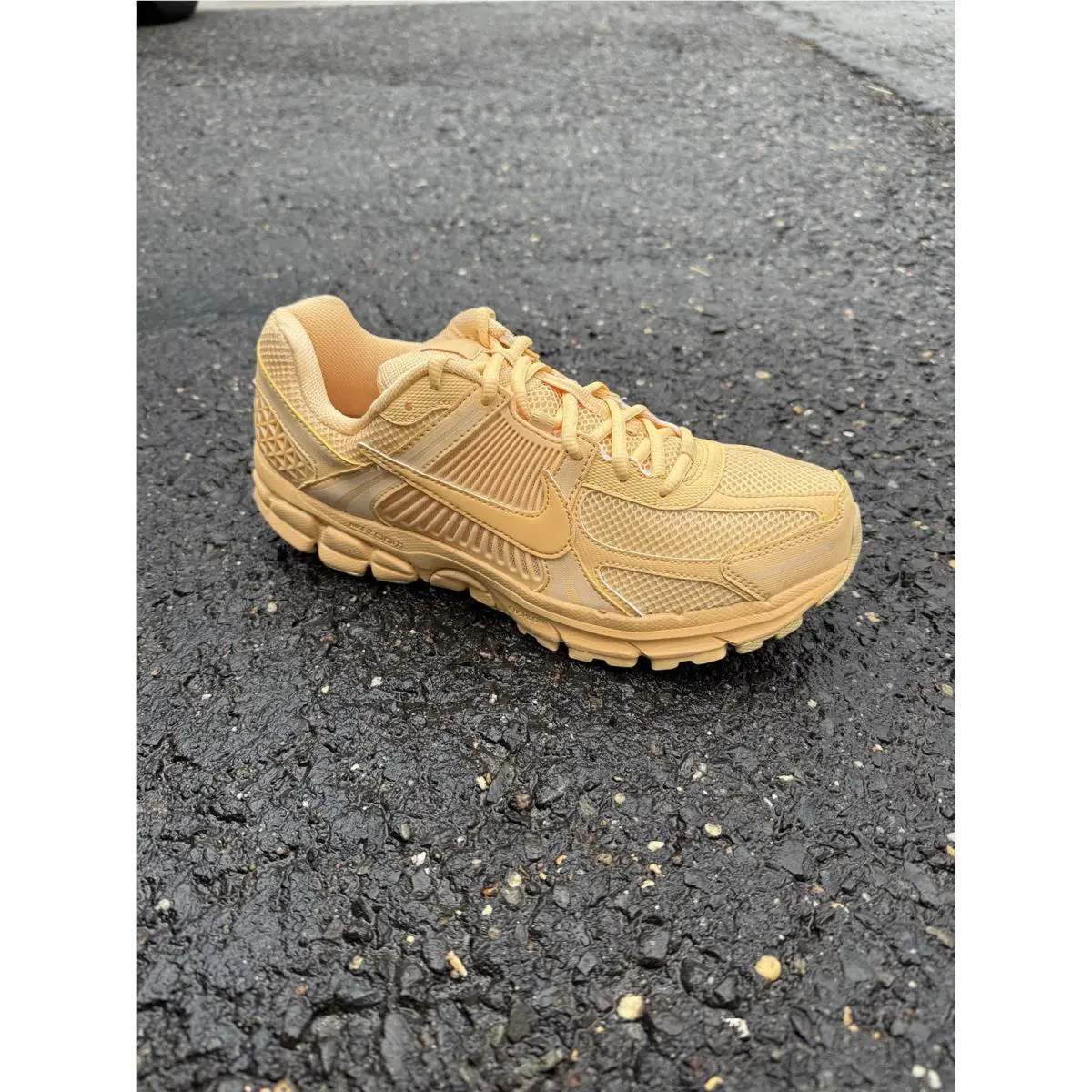 Nike shoes - Nike Zoom Vomero - Zoom Vomero - HF5493-200 - Gold 2