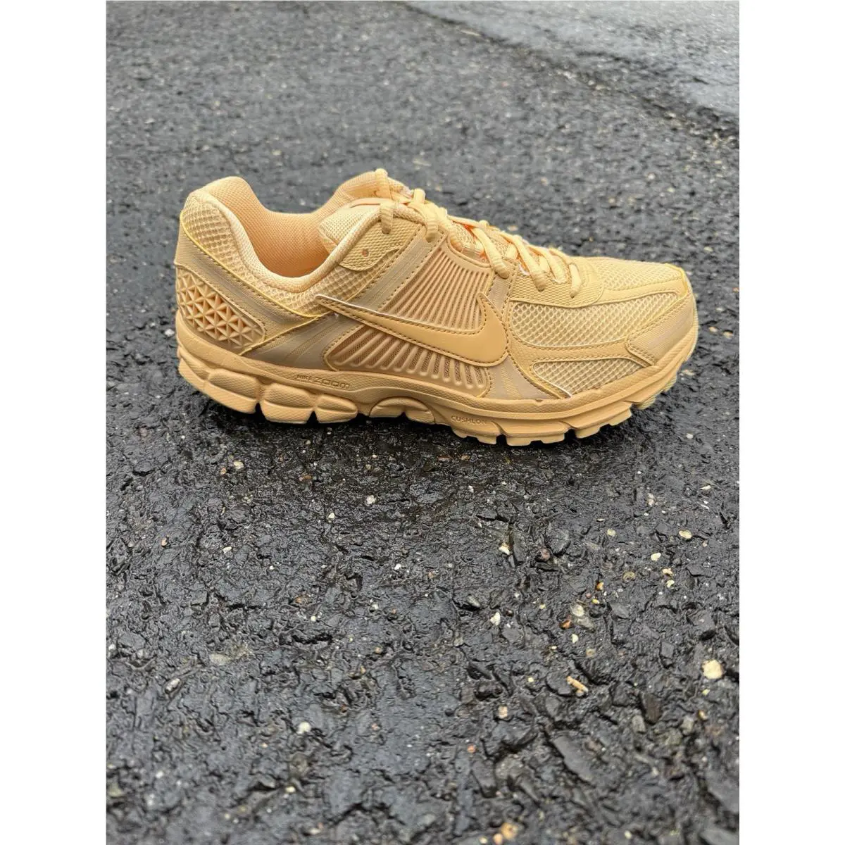 Nike shoes - Nike Zoom Vomero - Zoom Vomero - HF5493-200 - Gold 11