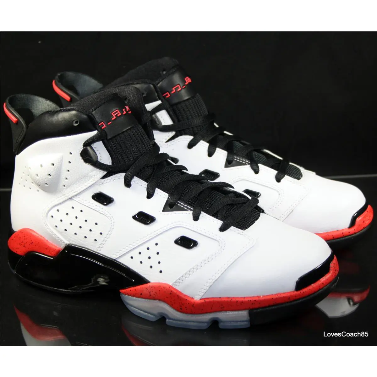 Nike shoes - White 2