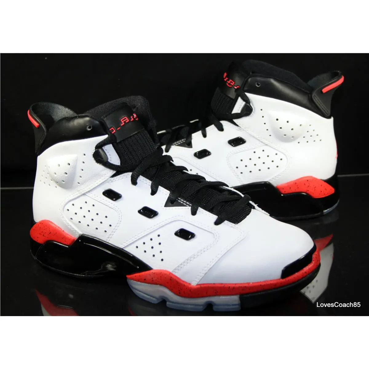 Nike shoes - White 3