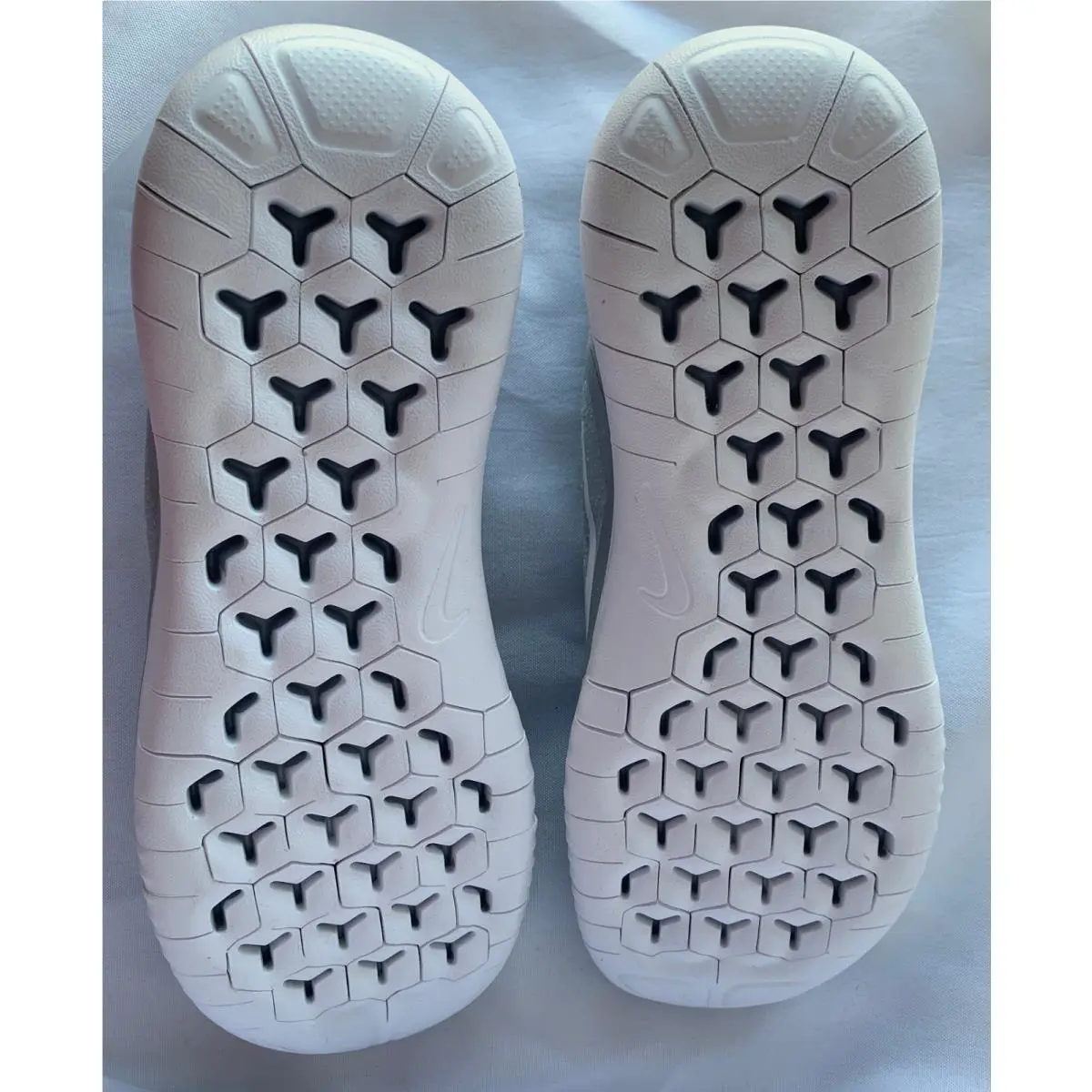 Nike shoes - Nike Free RN 2018 - Free - 942837-100 - Wolf GREY/wHITE 3