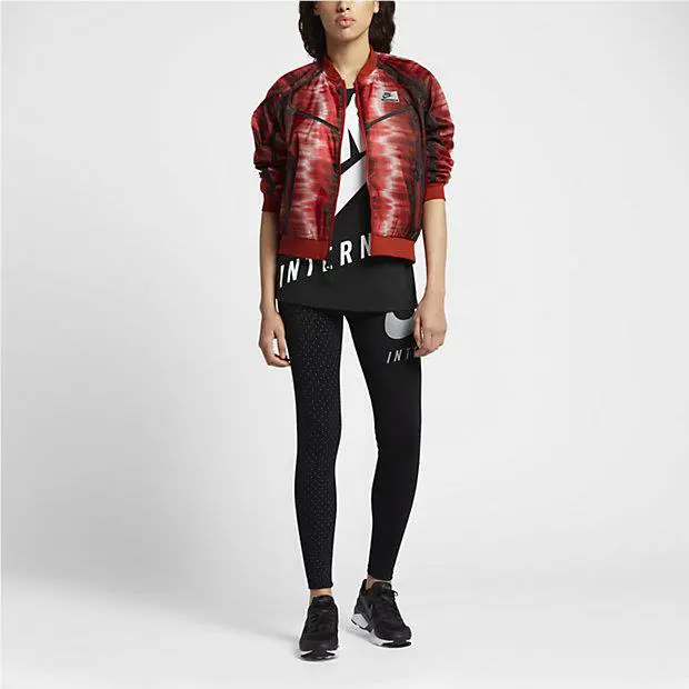 Nike clothing - Red 5